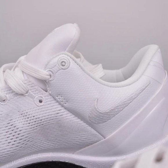 Nike Zoom Kobe 8 Rotro Size10 - Picture 9 of 9